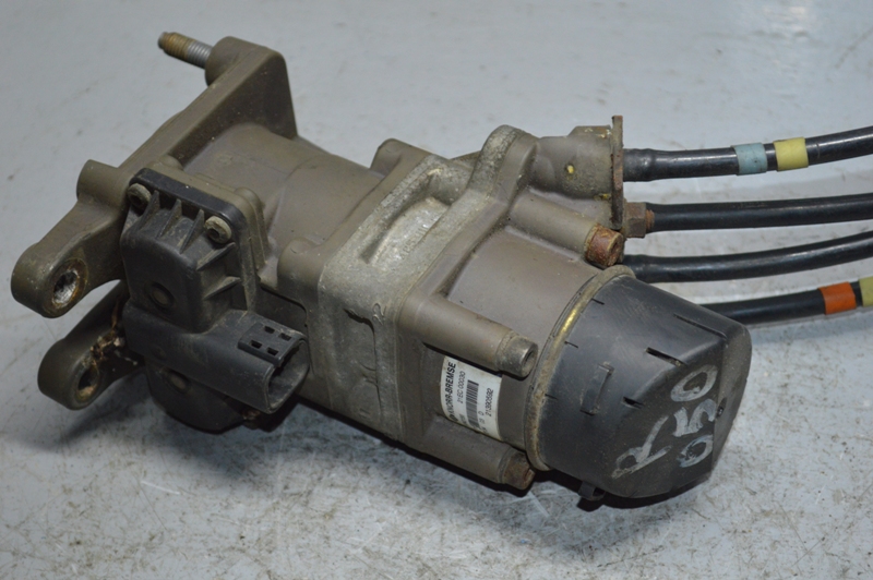 Главный тормозной кран рено премиум 420 dci. Кран ручника рено премиум. Кран тормоза рено премиум. Кран ручника wabco. 0486200101 ремкомплект ebs.